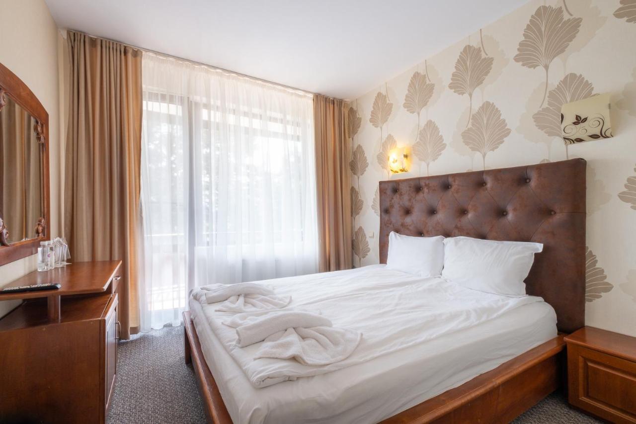 Complex Katalina Hotel Tsigov Chark Exterior photo