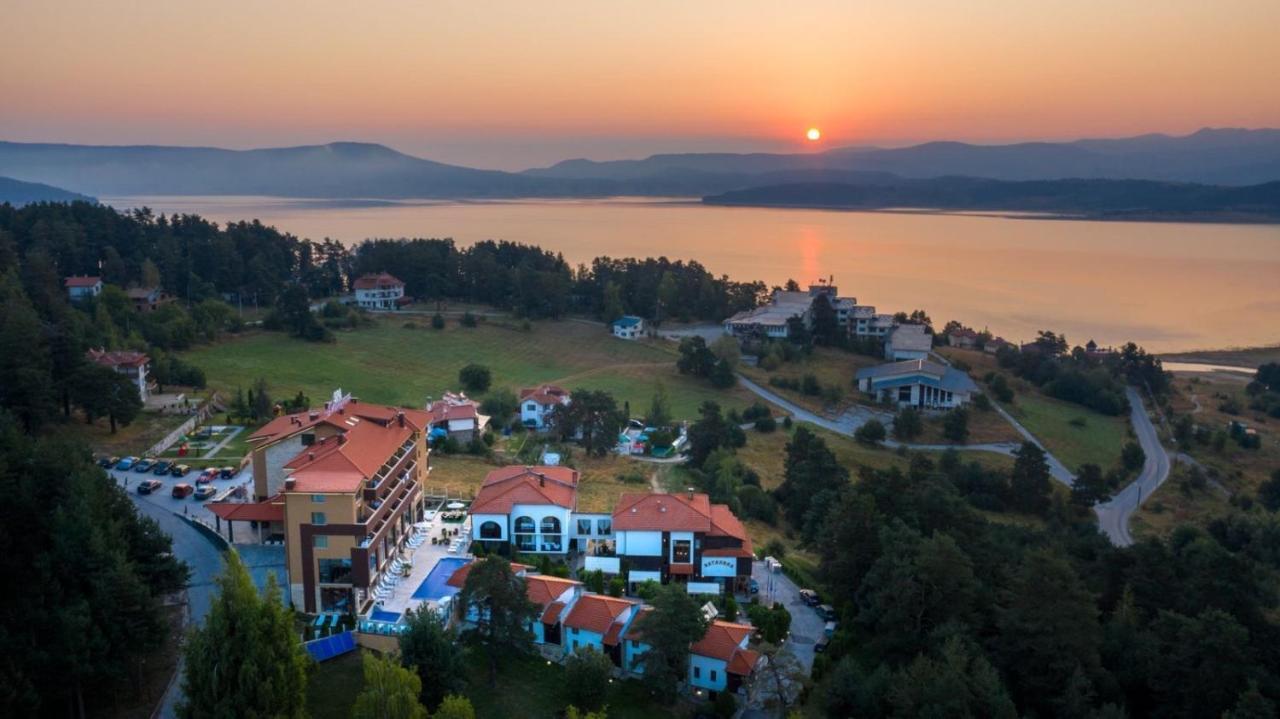 Complex Katalina Hotel Tsigov Chark Exterior photo