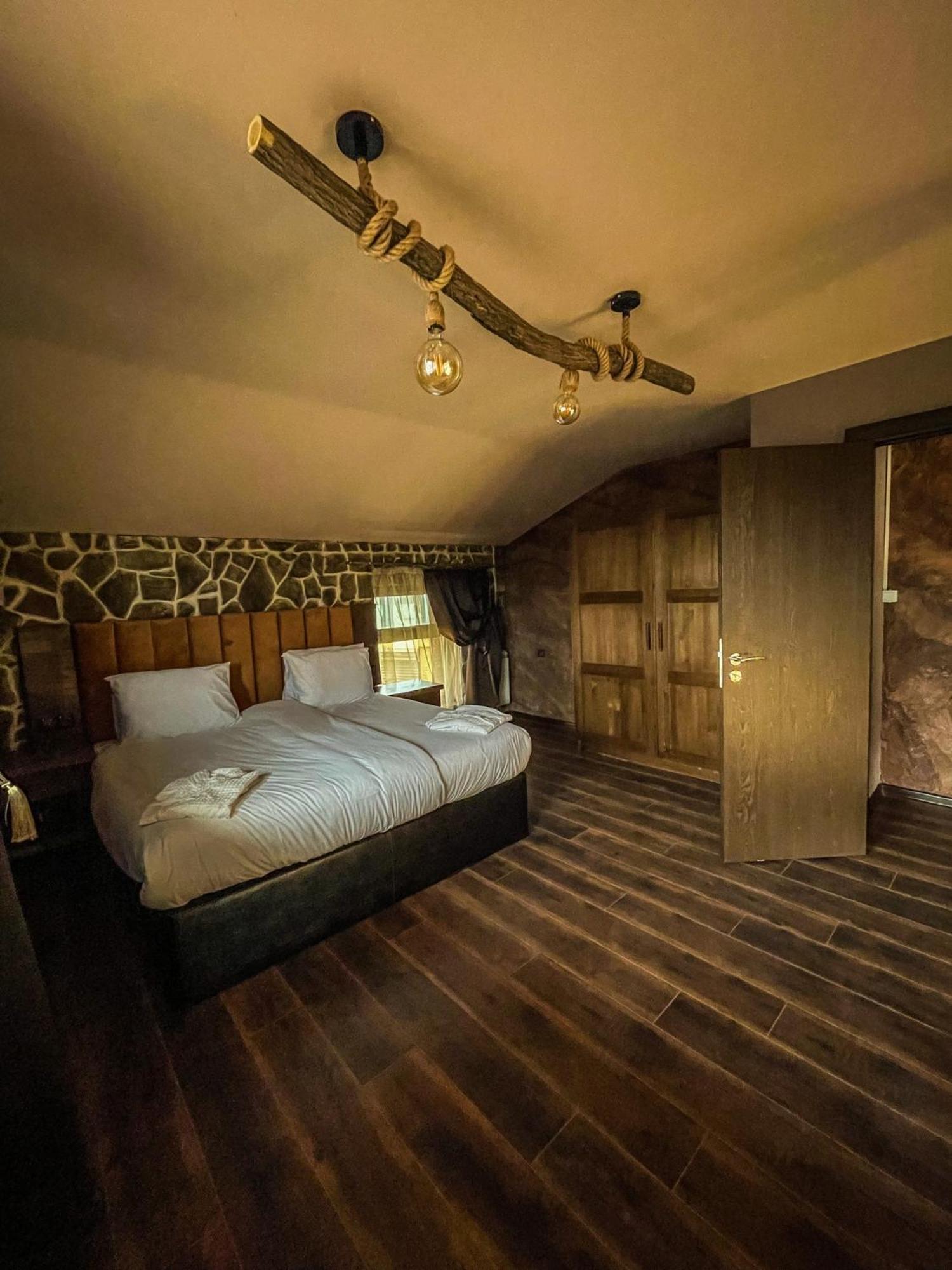 Complex Katalina Hotel Tsigov Chark Exterior photo