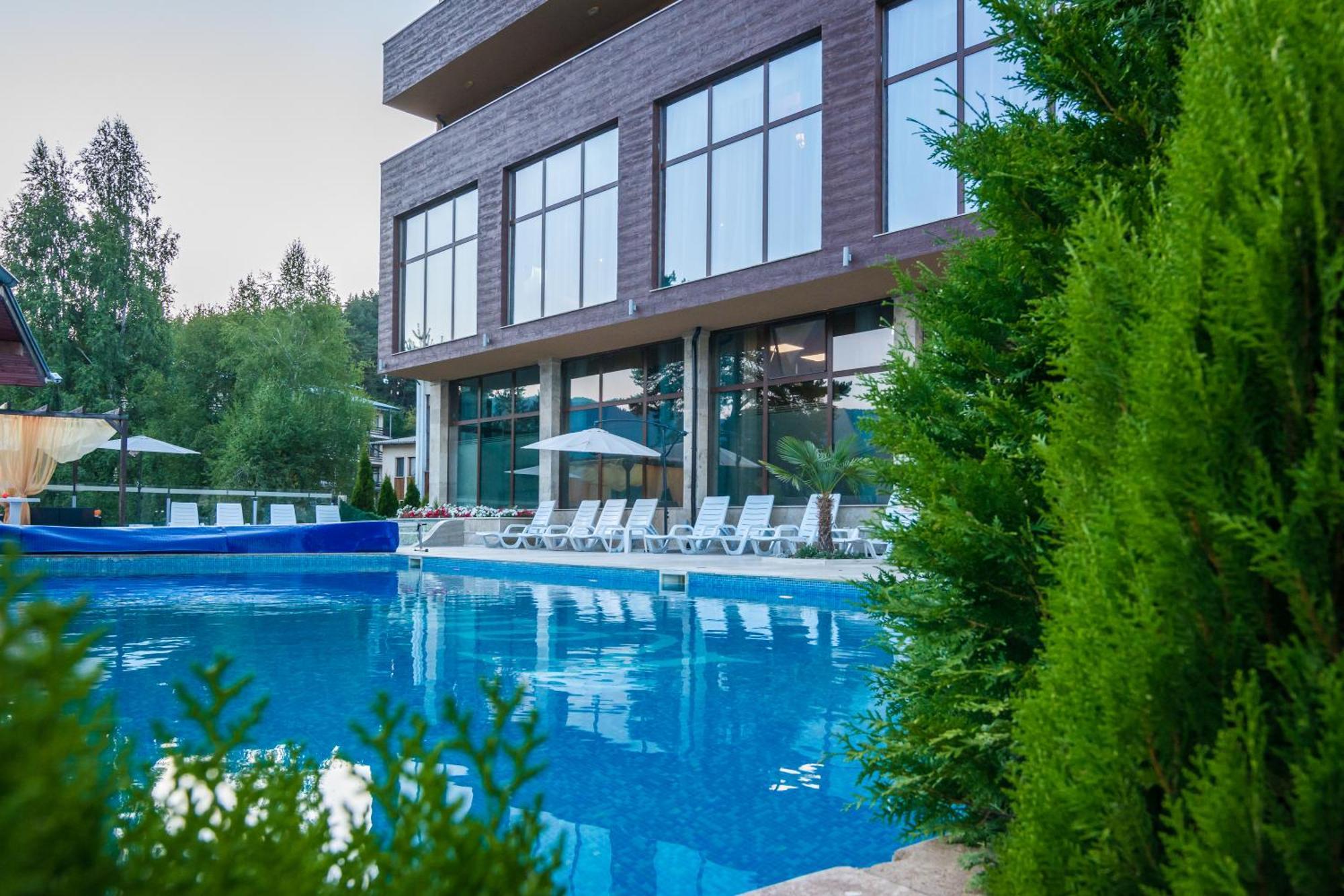Complex Katalina Hotel Tsigov Chark Exterior photo