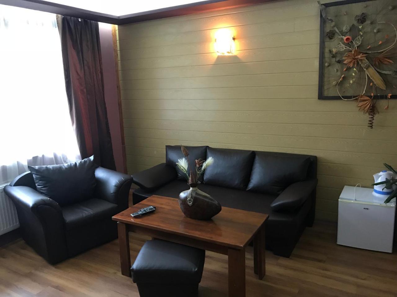 Complex Katalina Hotel Tsigov Chark Exterior photo