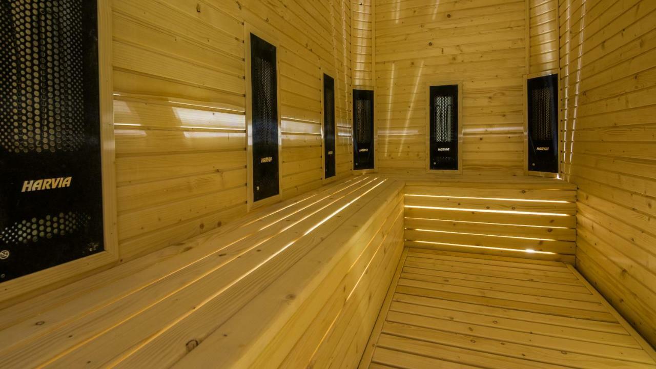 Complex Katalina Hotel Tsigov Chark Exterior photo