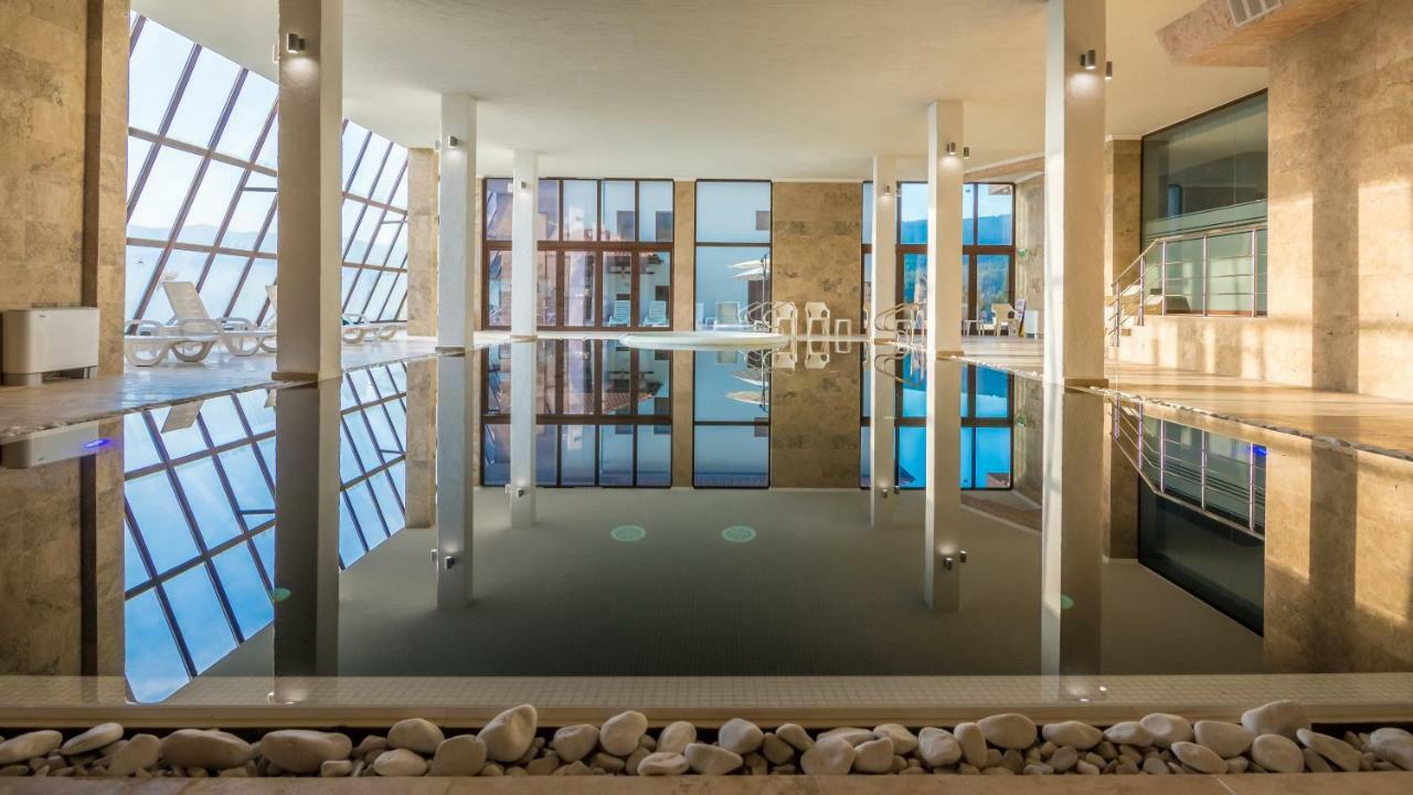 Complex Katalina Hotel Tsigov Chark Exterior photo